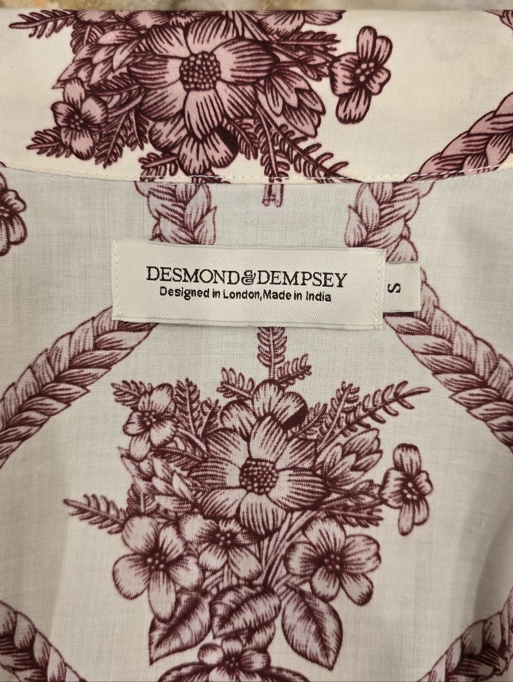 Desmond & Dempsey Alpen Flora Boxy Shirt in Organic Cotton-voile - Picture 7 of 7